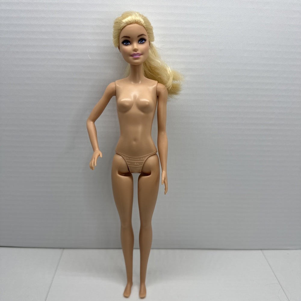 Mattel Barbie Doll - Blonde Hair &‎ Blue Eyes - Nude